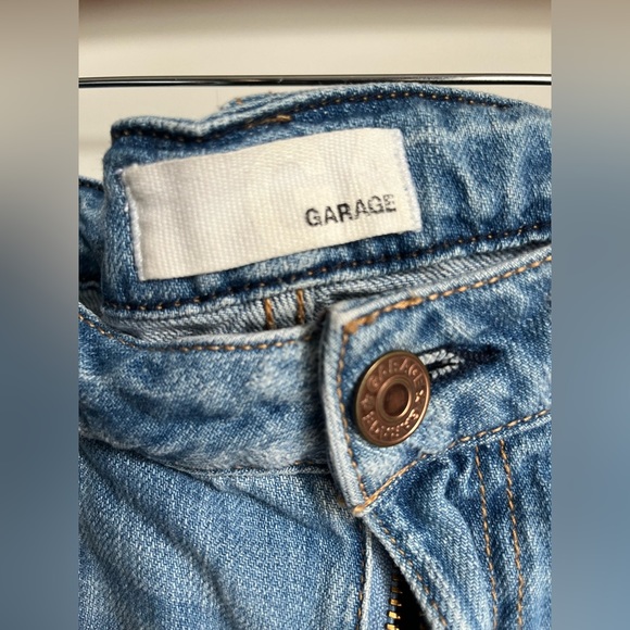 ✅ Girlfriend Distressed Jean Shorts, Size 13 - Picture 2 of 4